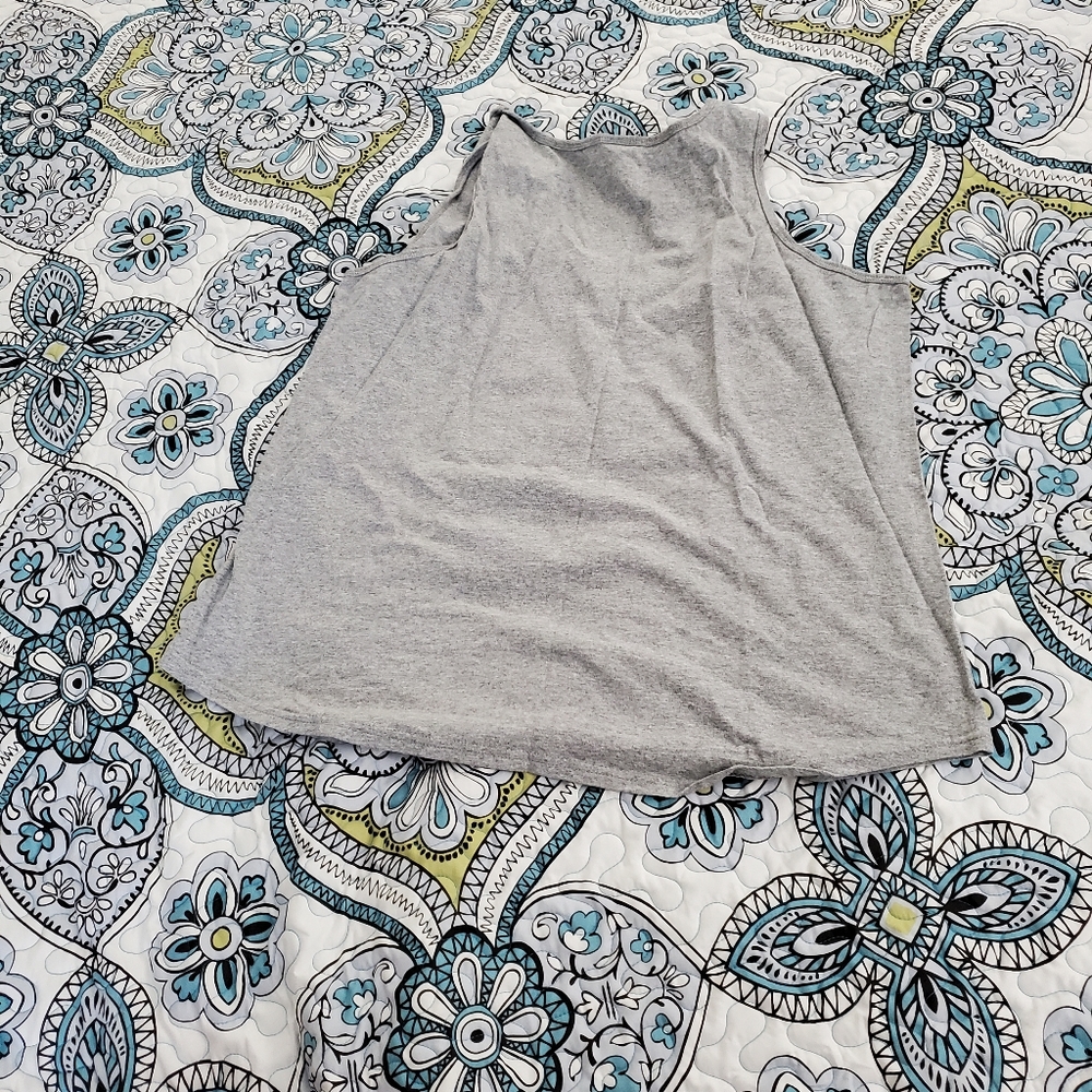 Tank top. - Picture 4 of 4